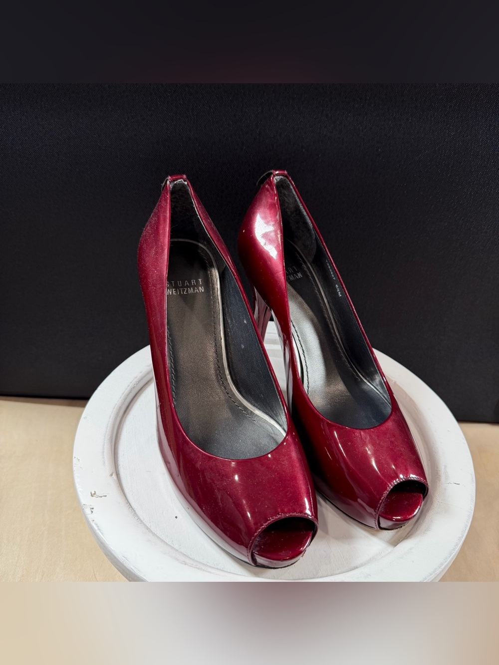 Stuart Weitzman Burgundy Patent Leather Peep-Toe High Heels Size 6.5 Pre-Owned
